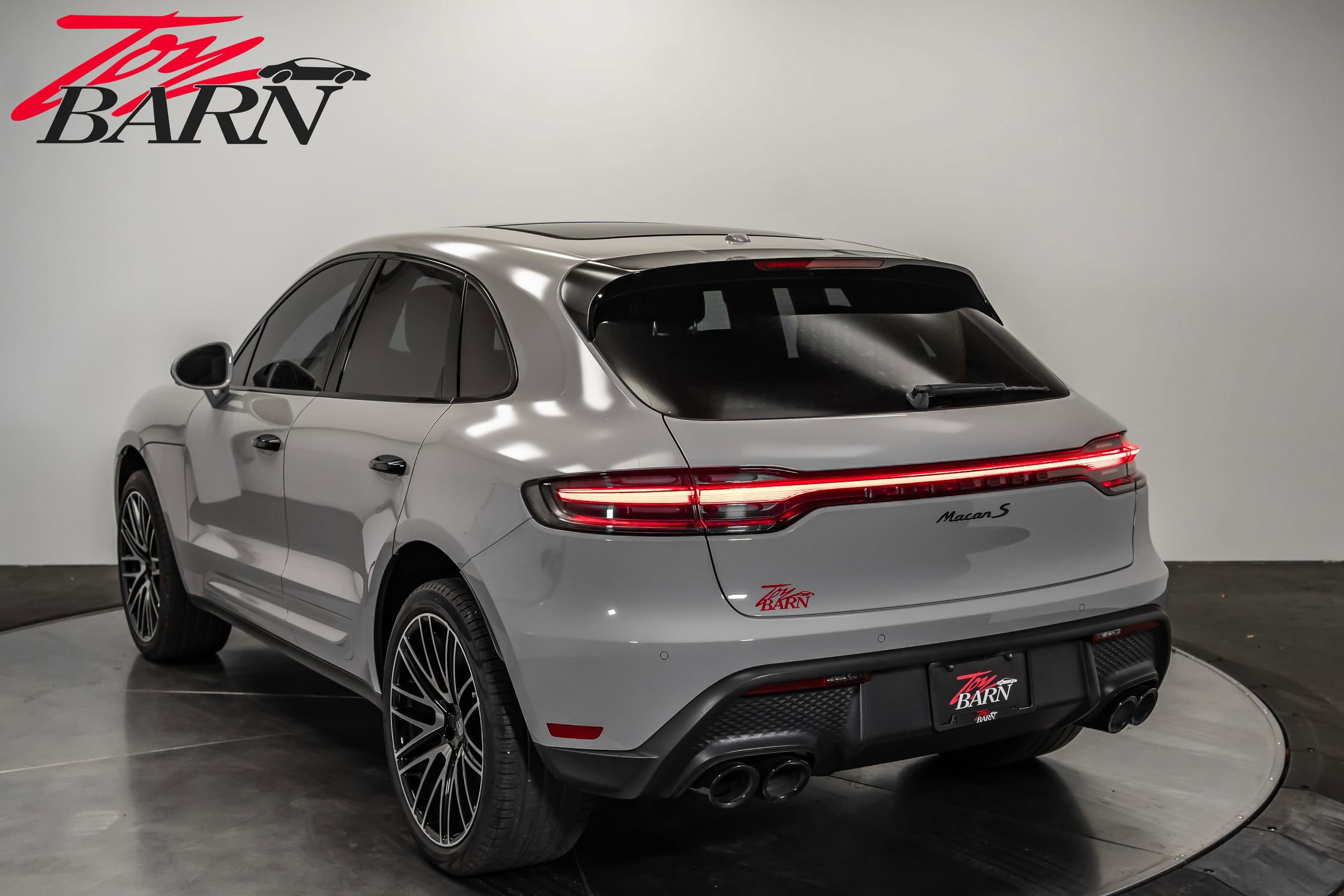 Used 2023 Porsche Macan S image 11