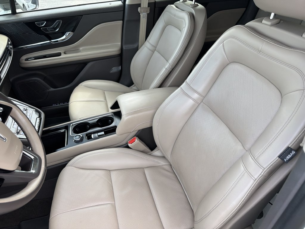 Used 2021 Lincoln Corsair AWD w/ Sport Package image 20
