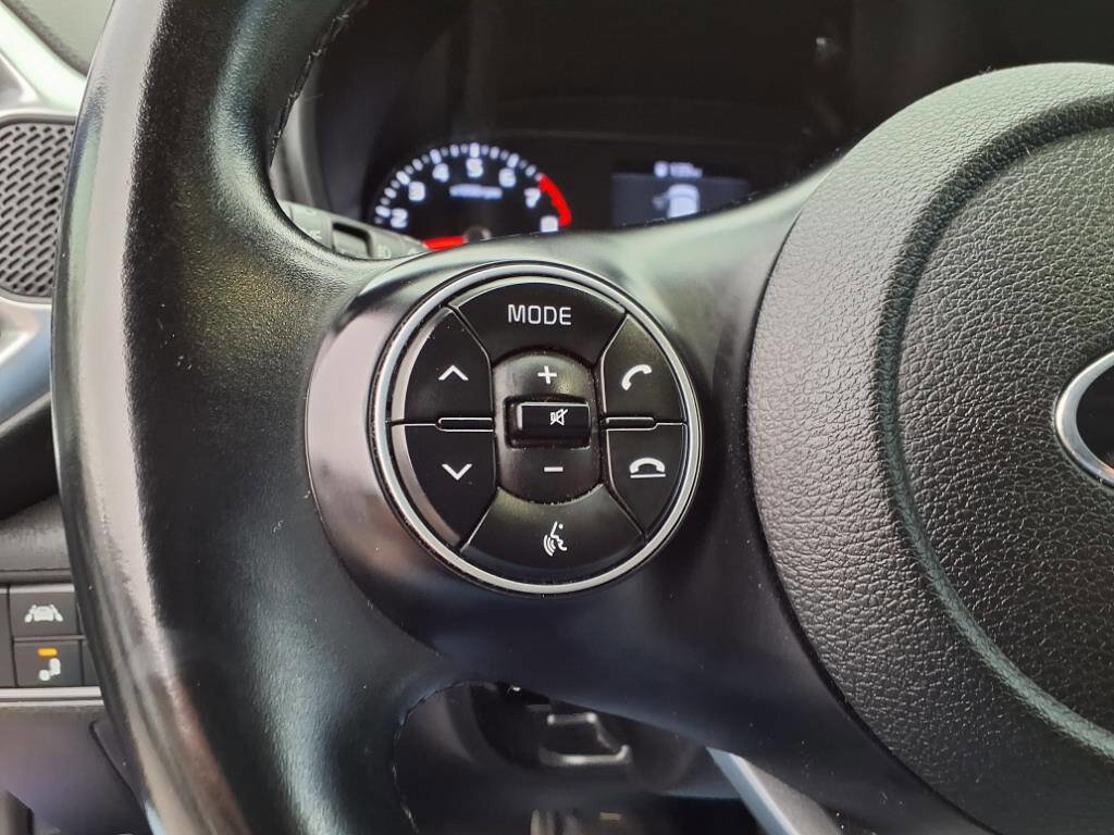 Used 2021 Kia Soul GT-Line FWD image 22