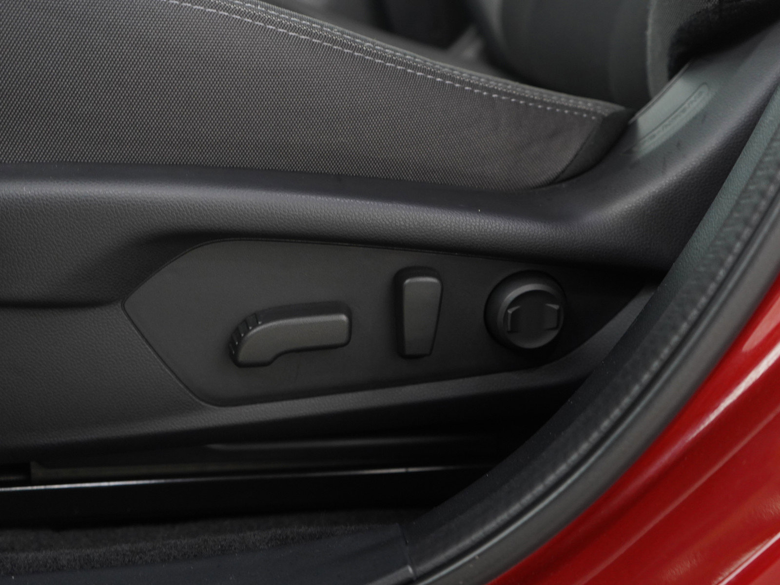 Certified 2026 Subaru Crosstrek 2.0i Premium image 28