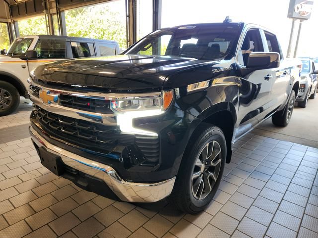 Used 2024 Chevrolet Silverado 1500 LT RWD video 3