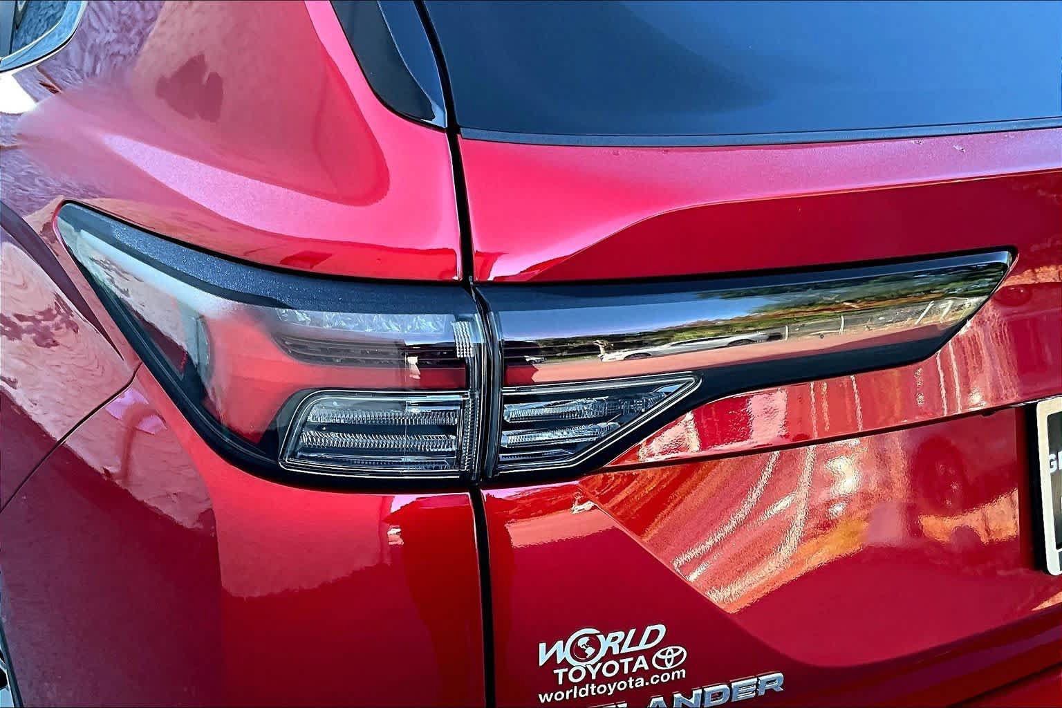 Used 2025 Mitsubishi Outlander SE FWD image 29