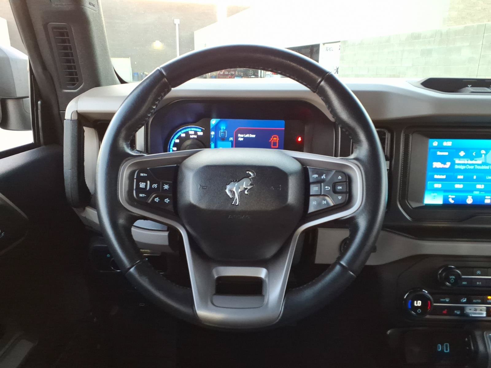 Used 2023 Ford Bronco Wildtrak AWD/4WD image 12