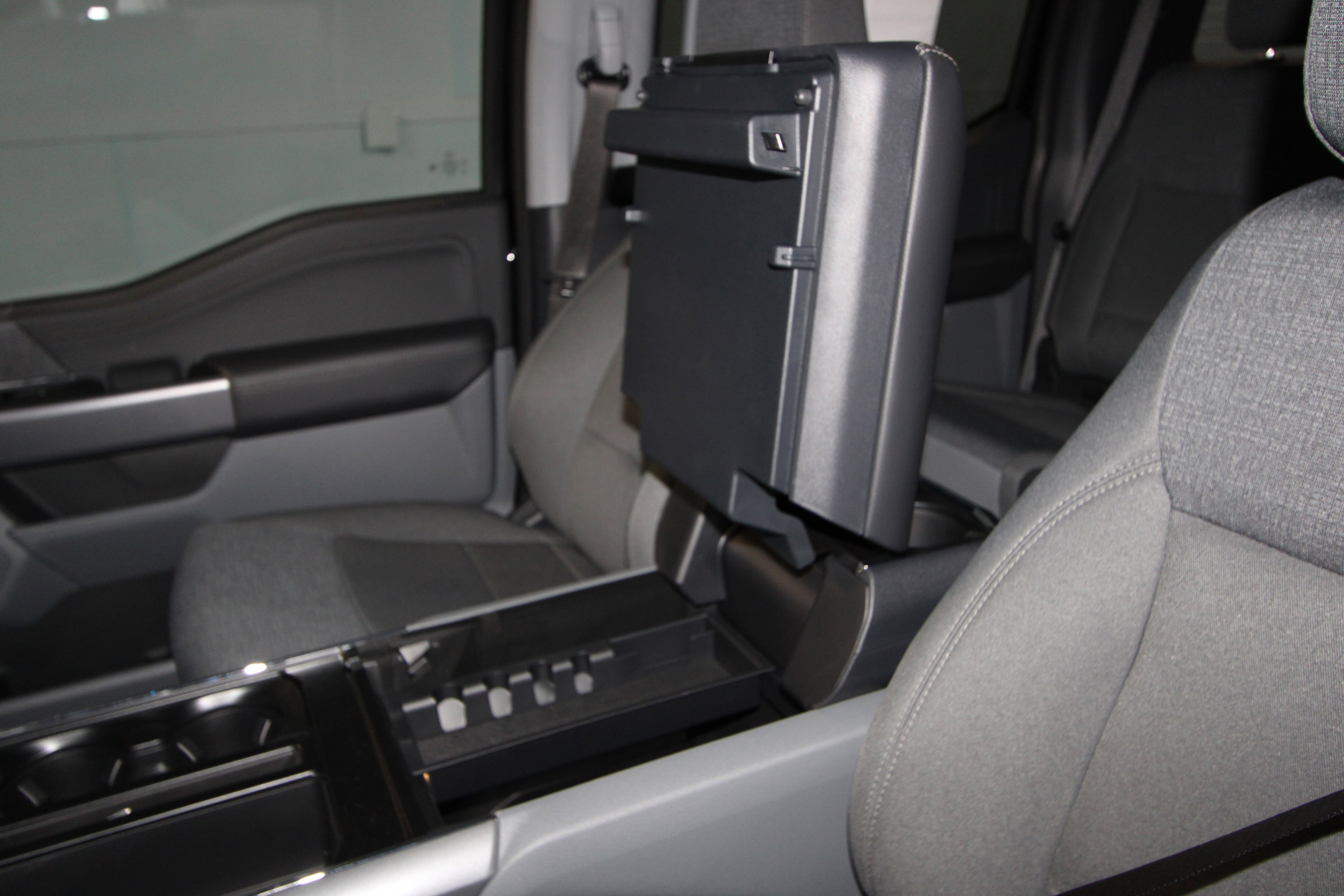 New 2026 Ford F150 XLT w/ Equipment Group 302A MID AWD/4WD image 16