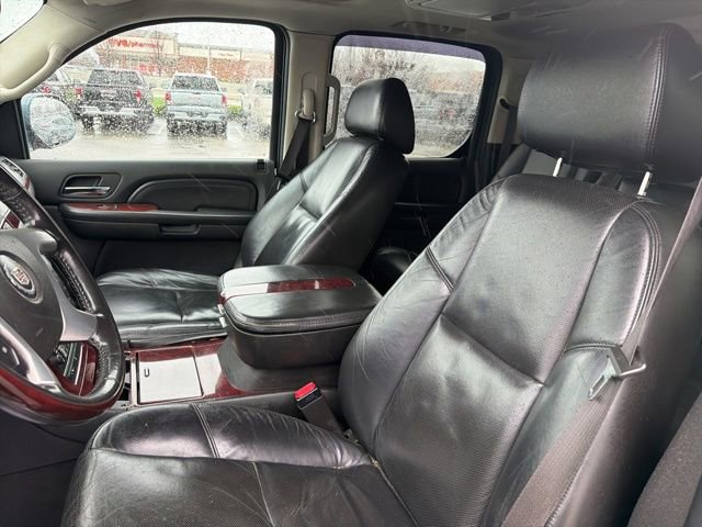 Used 2008 Cadillac Escalade ESV AWD image 22