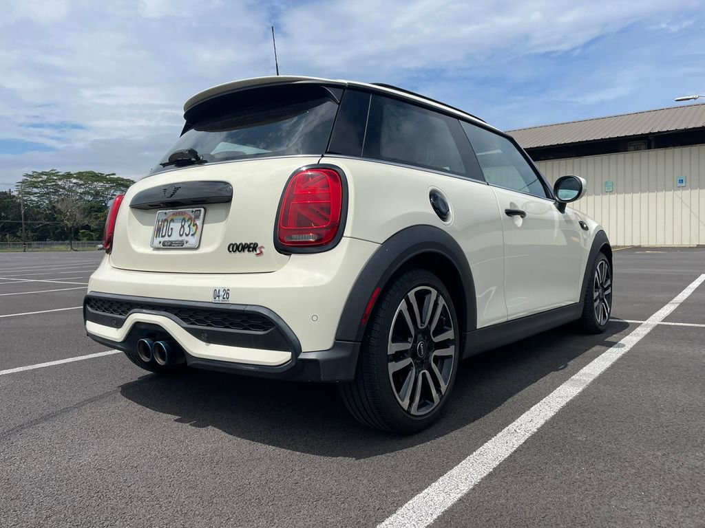 Used 2022 MINI Cooper S w/ Signature Upholstery Package FWD image 6