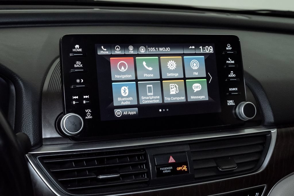 Used 2018 Honda Accord Touring image 17