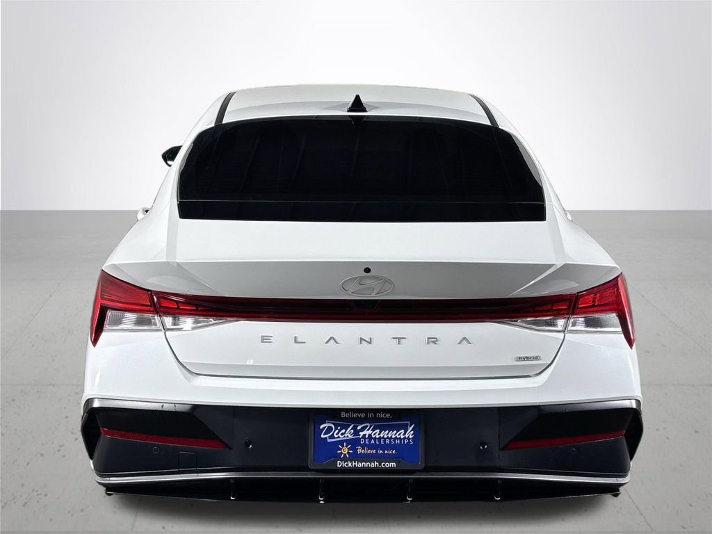 Used 2024 Hyundai Elantra Limited image 7