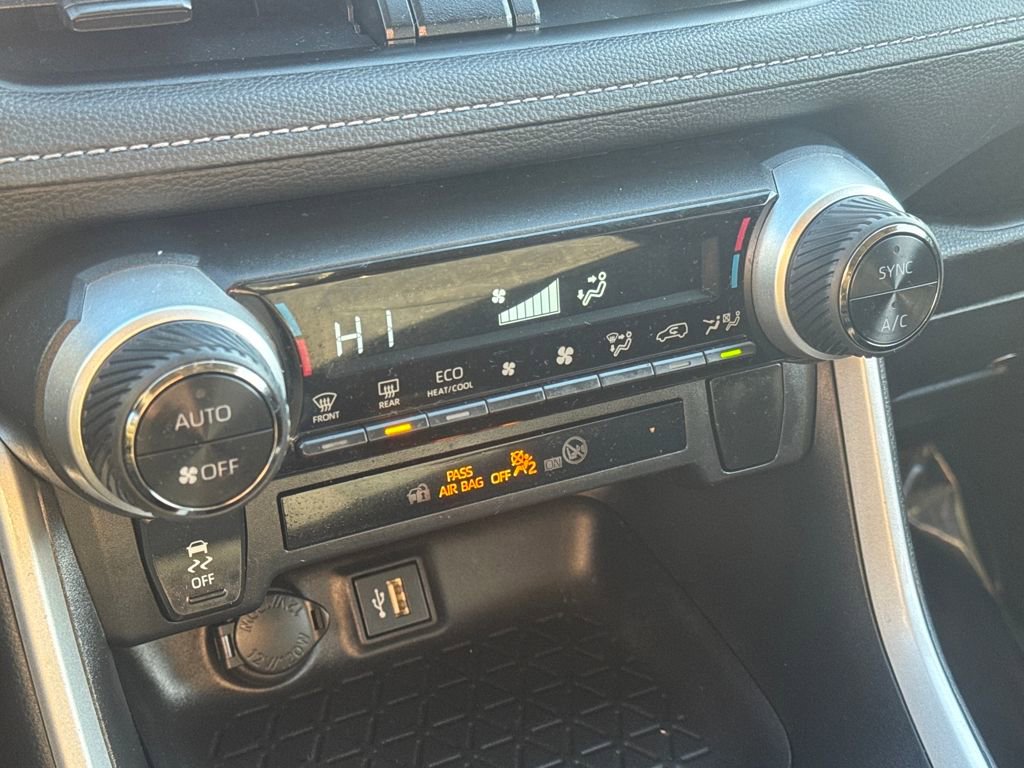 Used 2024 Toyota RAV4 XLE image 23