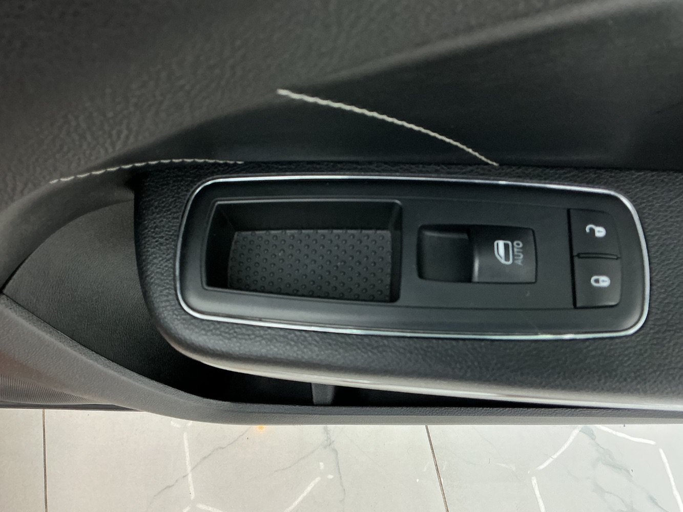 Used 2011 Dodge Charger R/T RWD image 42