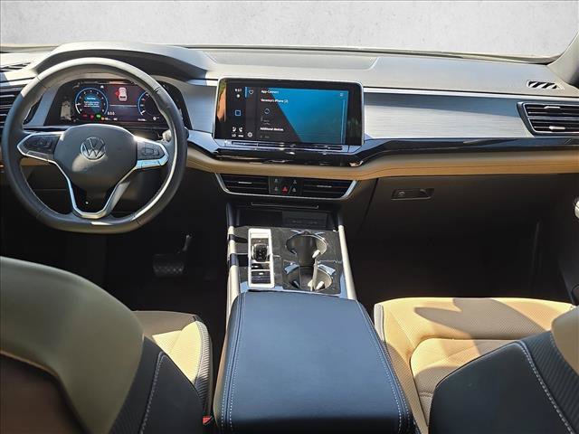 Used 2024 Volkswagen Atlas Cross Sport SE w/ Panoramic Sunroof Package FWD image 20