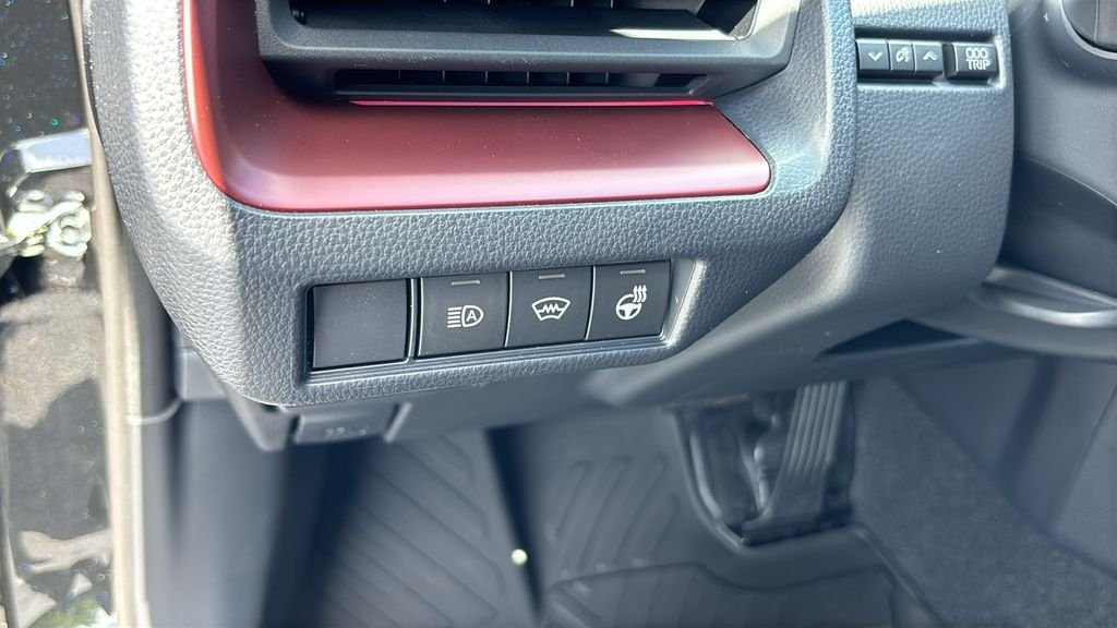 New 2026 Toyota Prius Plug-In Hybrid w/ Limited Premium Package FWD image 13