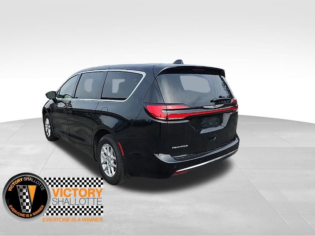 Certified 2025 Chrysler Pacifica Select image 27