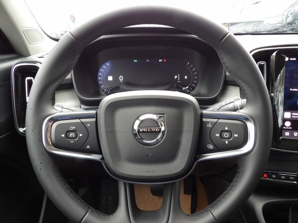 New 2026 Volvo XC40 B5 Plus w/ Protection Package Premier AWD/4WD image 14
