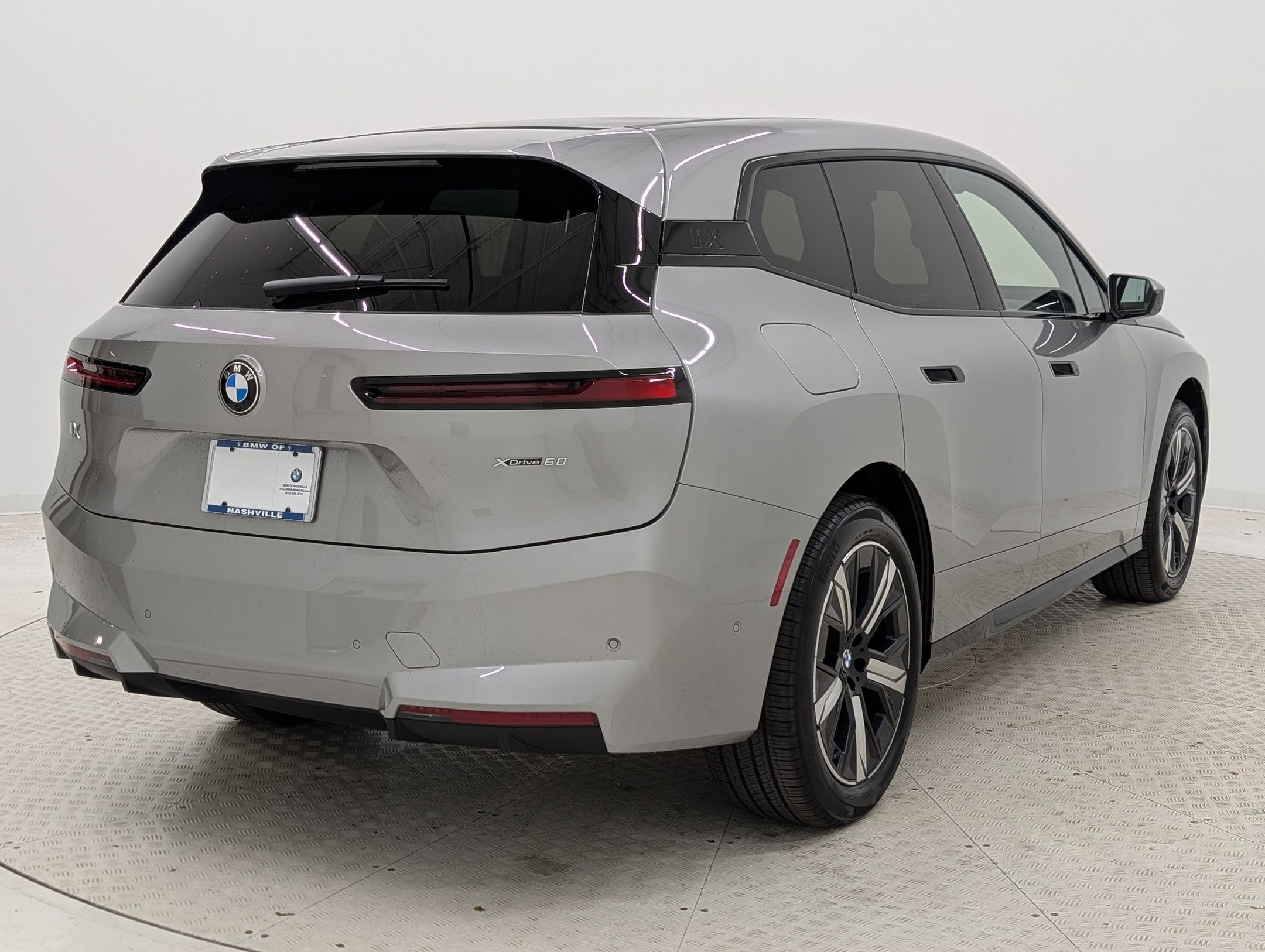 New 2026 BMW iX xDrive60 image 9