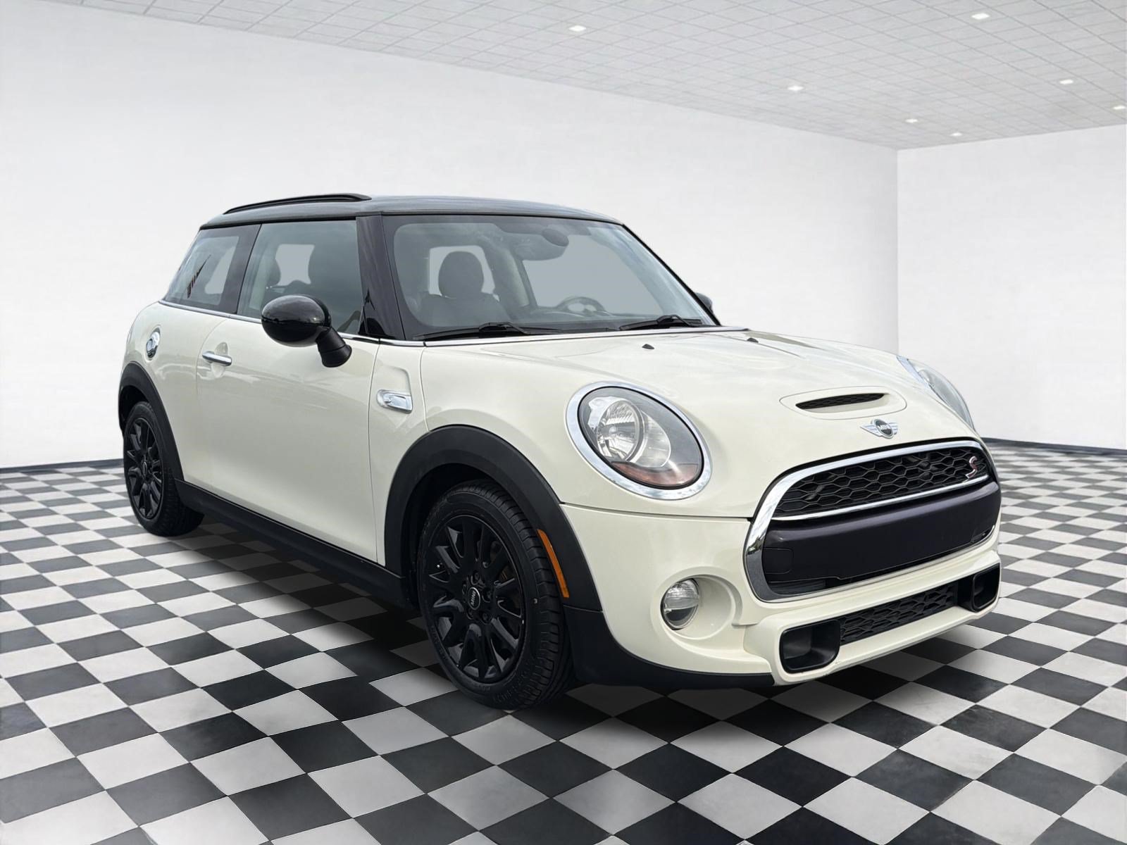 Used 2015 MINI Cooper S FWD image 3