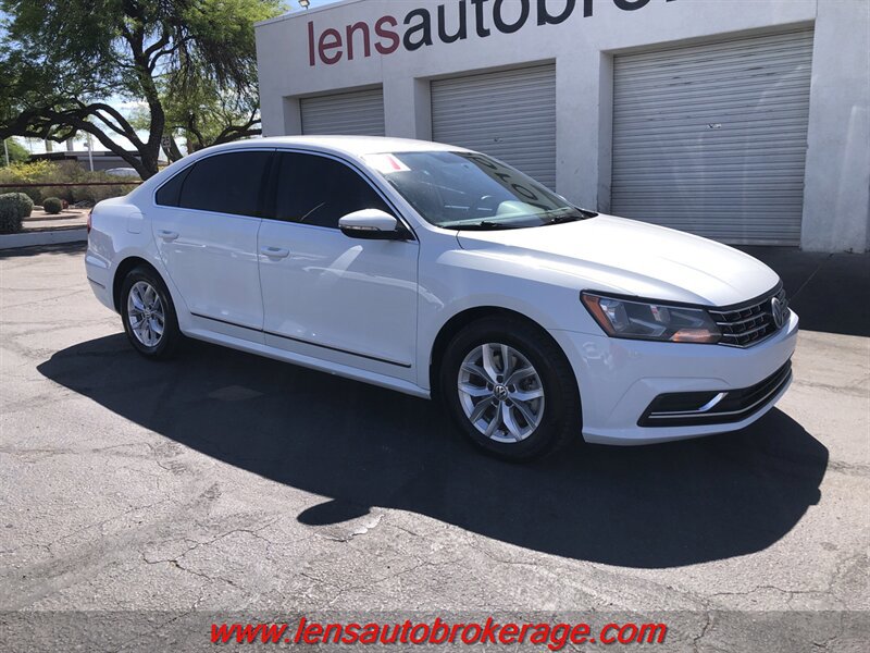 Used 2017 Volkswagen Passat 1.8T S FWD image 2