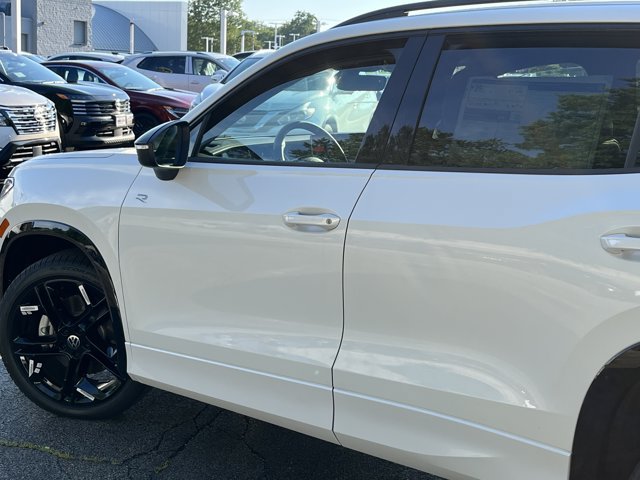New 2026 Volkswagen Tiguan SE R-Line AWD/4WD image 11