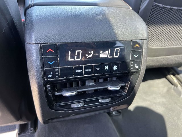 Certified 2022 Jeep Grand Cherokee Summit AWD/4WD image 11