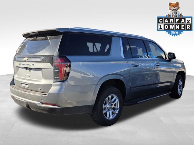 Used 2025 Chevrolet Suburban LT image 4