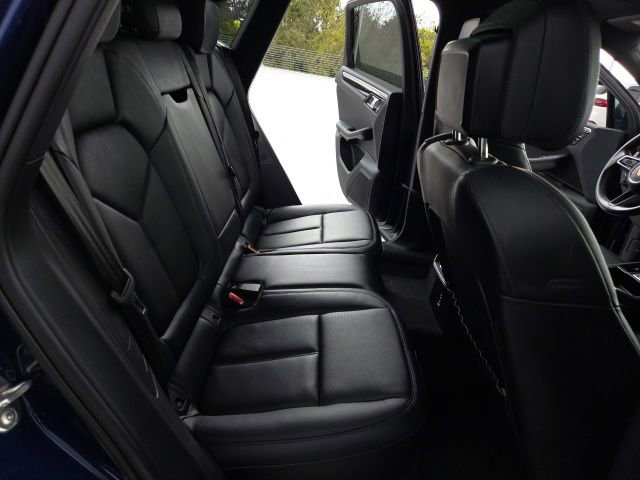 Used 2024 Porsche Macan image 23