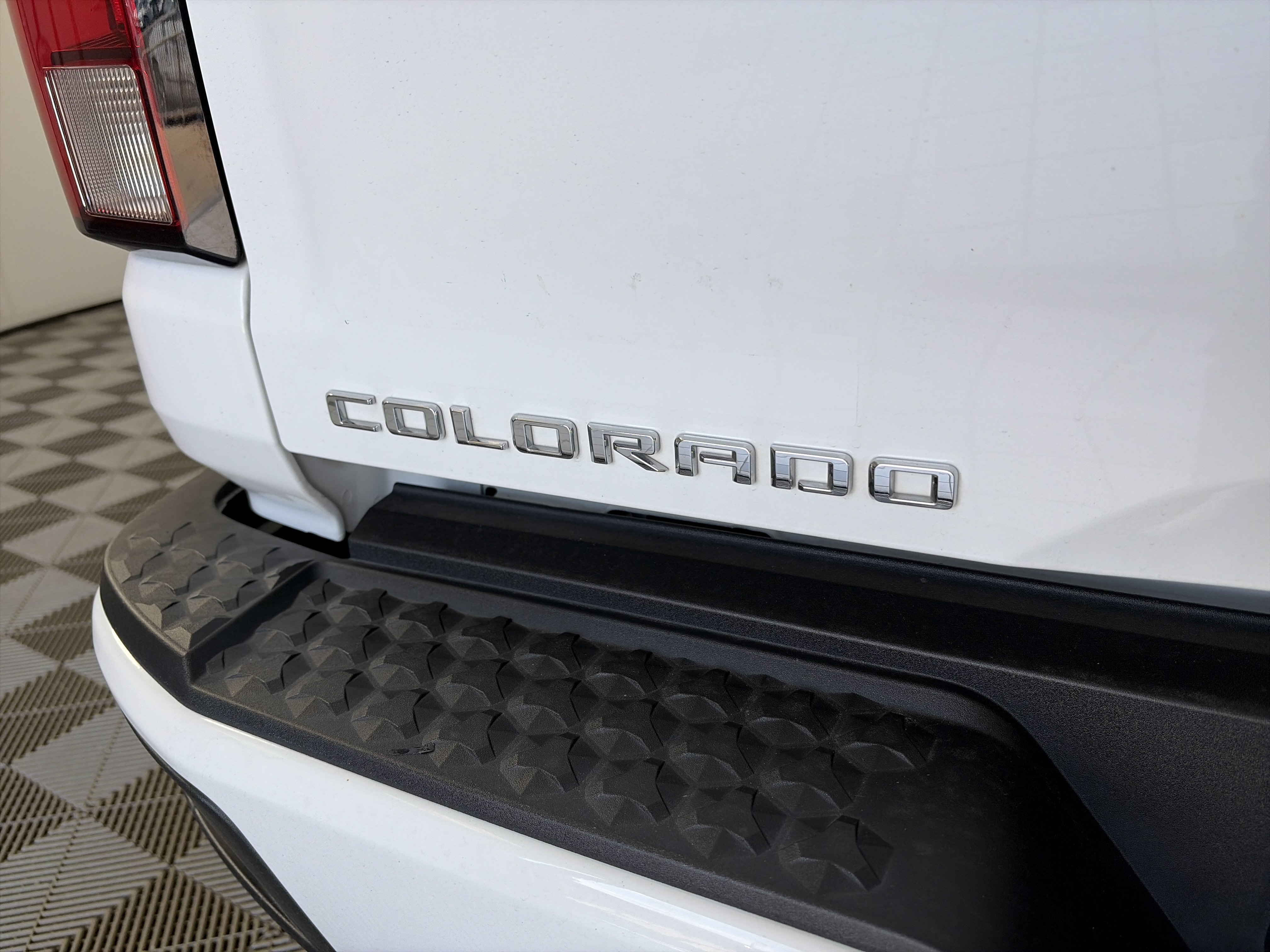 Certified 2024 Chevrolet Colorado LT w/ LT Convenience Package AWD/4WD image 16