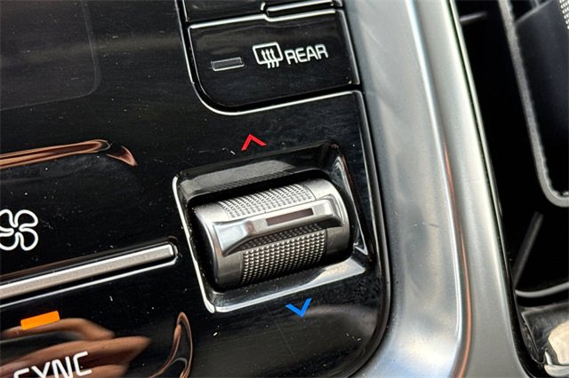 Used 2022 Kia Sorento SX image 31