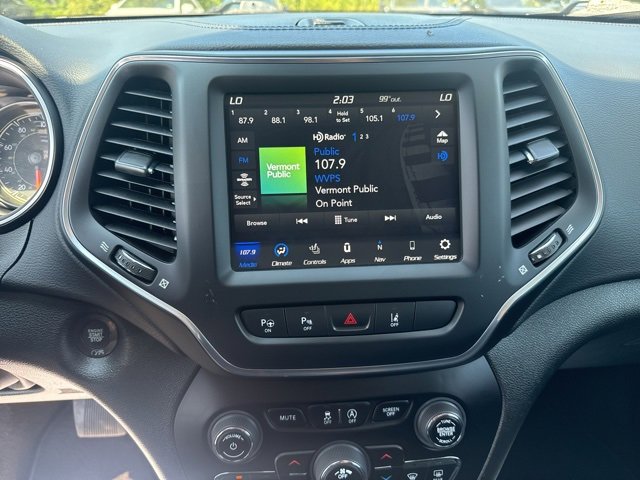 Used 2023 Jeep Cherokee Altitude Lux image 14