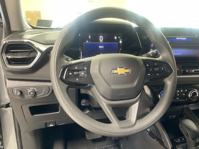 Used 2026 Chevrolet TrailBlazer LT AWD/4WD image 14