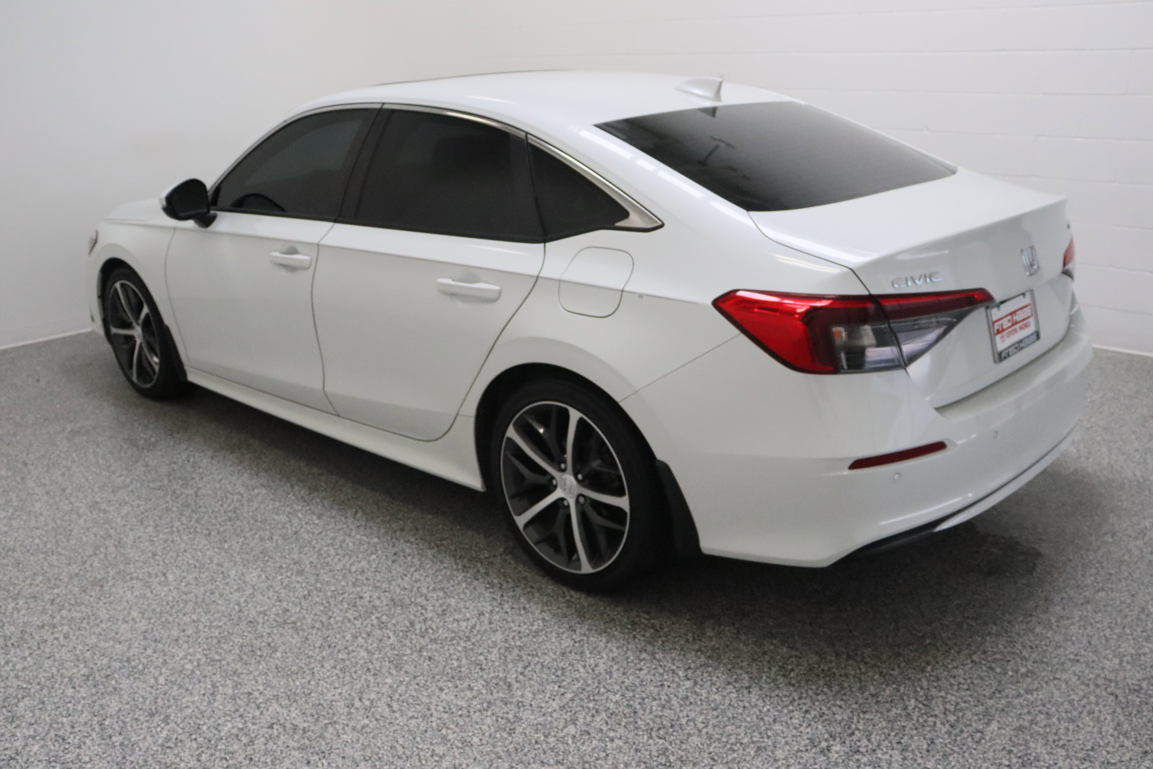 Used 2022 Honda Civic Touring image 9