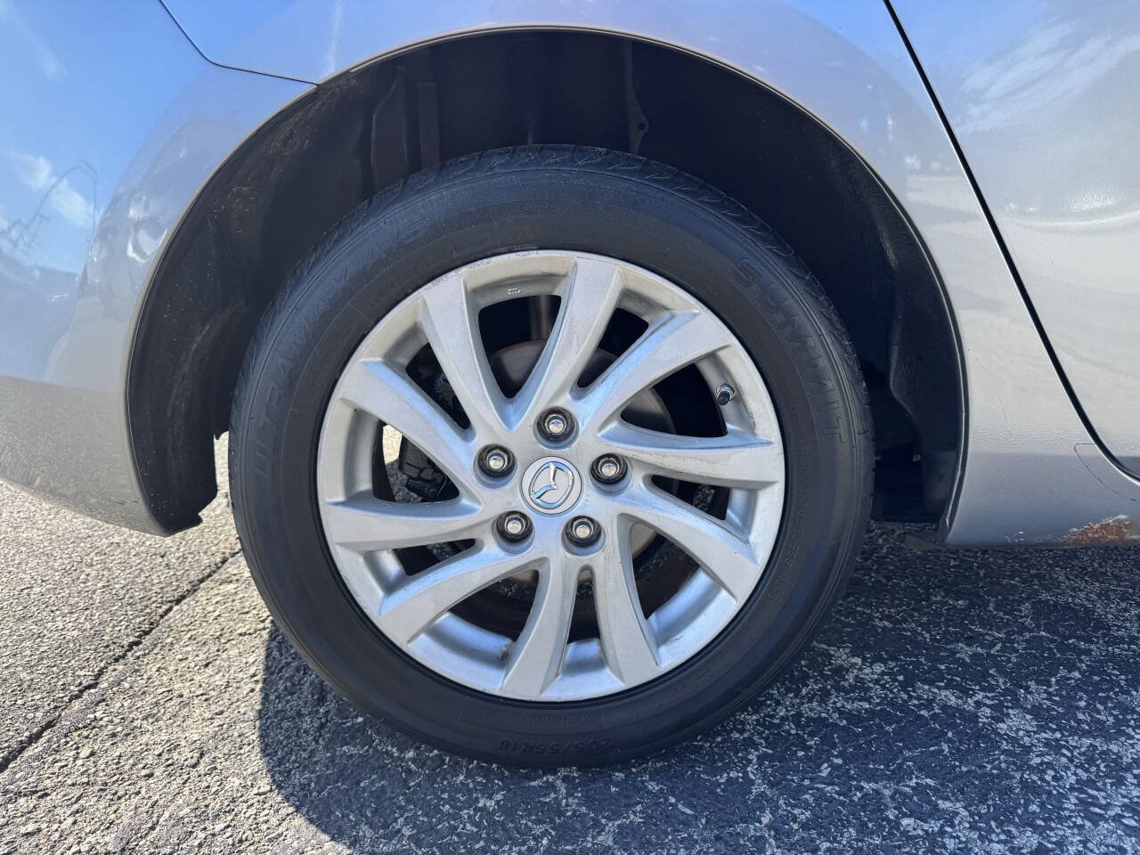 Used 2012 MAZDA MAZDA3 i Touring FWD image 10