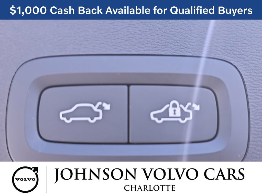 New 2026 Volvo XC40 B5 Ultra w/ Protection Package Premier AWD/4WD image 13