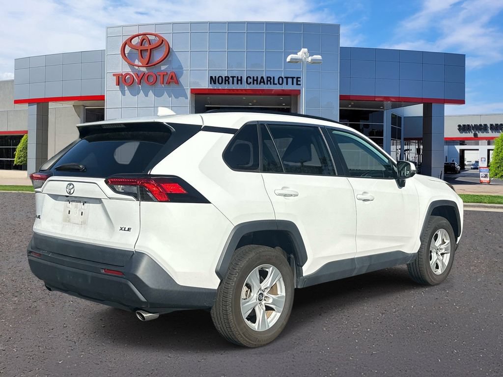 Used 2020 Toyota RAV4 XLE FWD image 8
