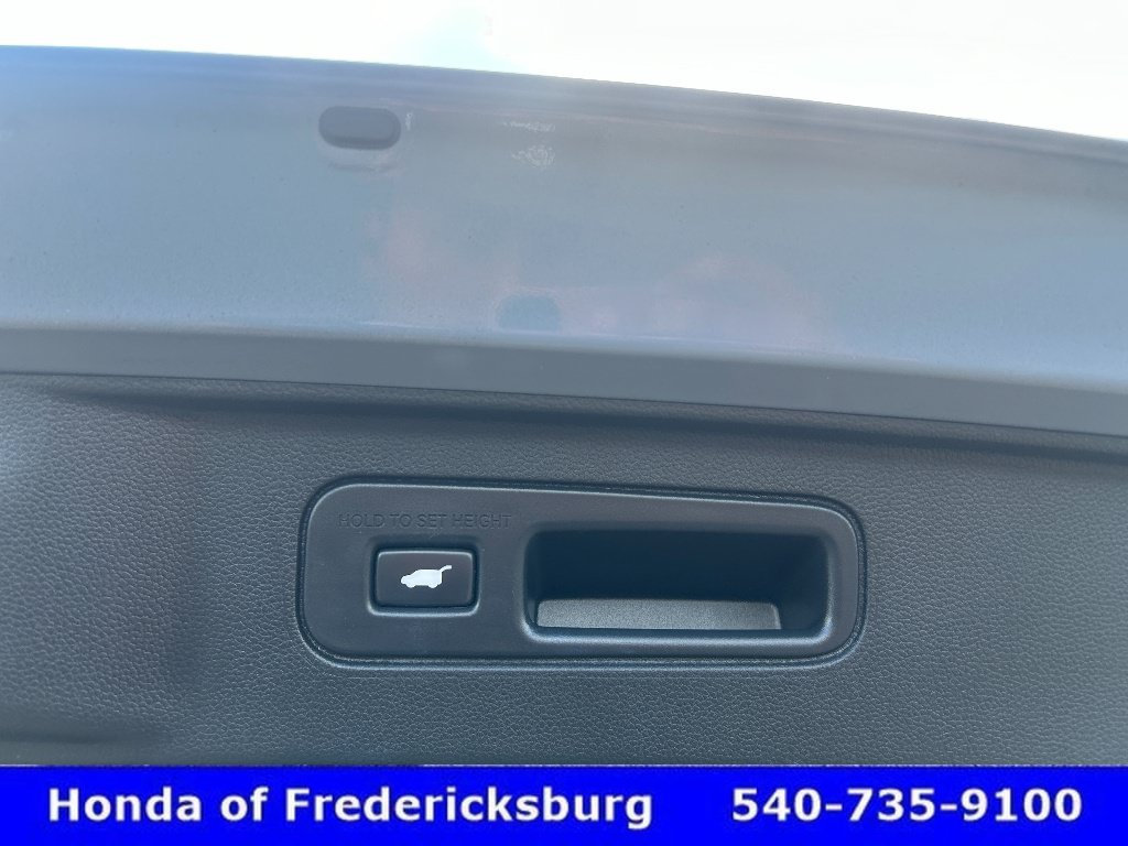 Certified 2024 Honda Pilot Touring image 13