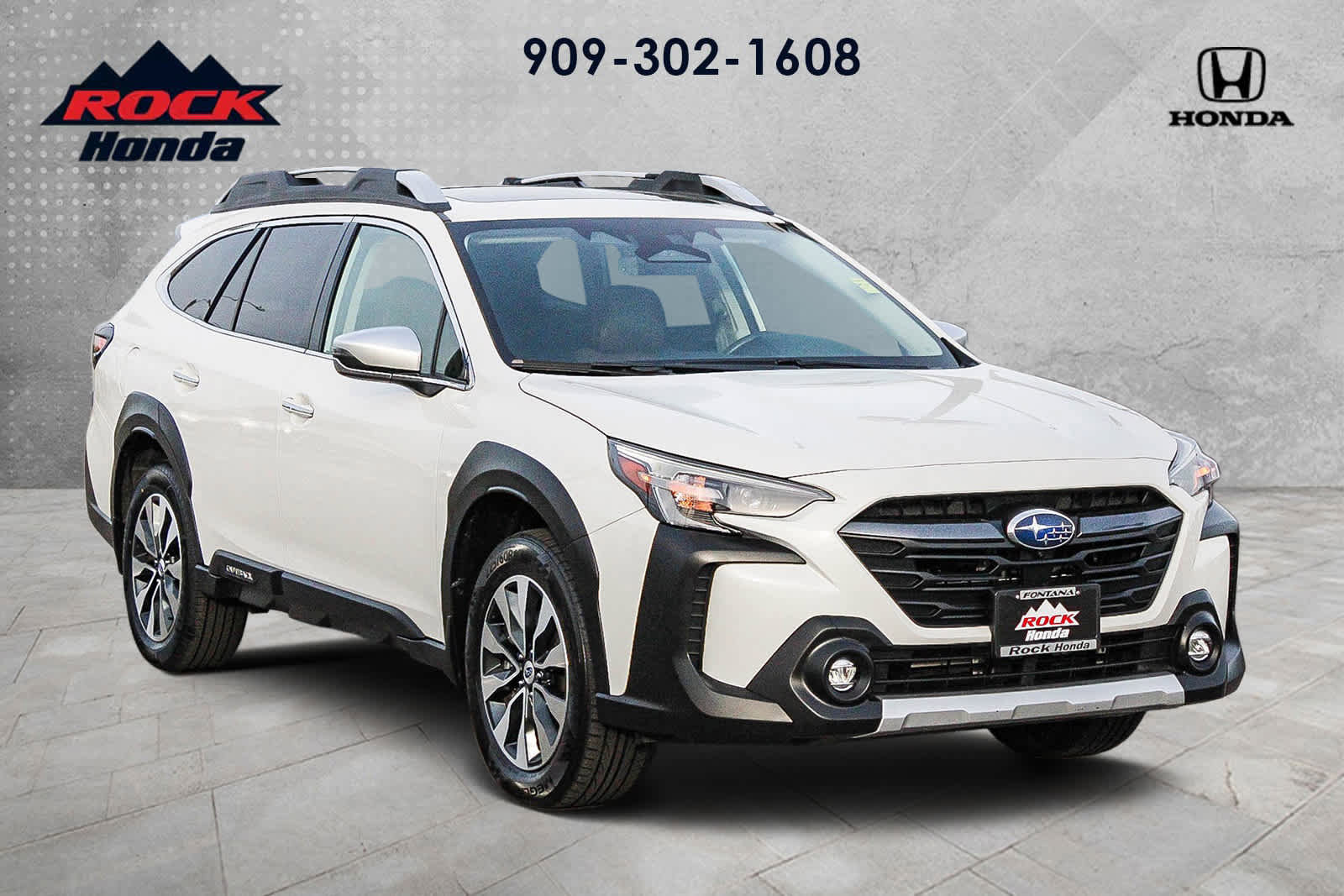 Used 2023 Subaru Outback Touring XT image 3