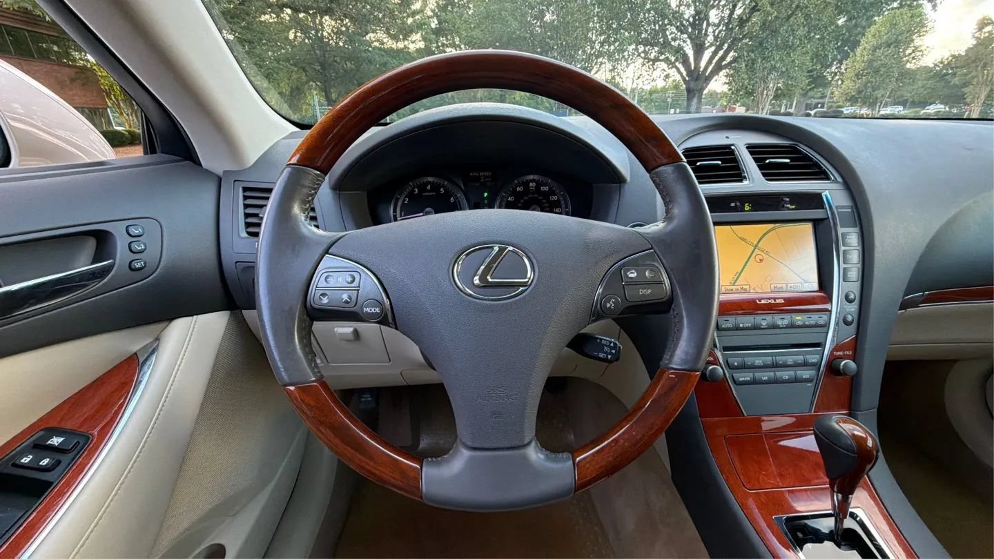 Used 2010 Lexus ES 350 FWD image 29