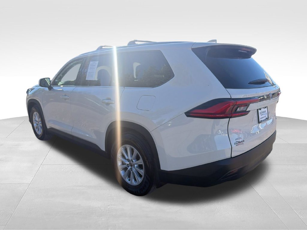 Used 2024 Toyota Grand Highlander AWD image 3