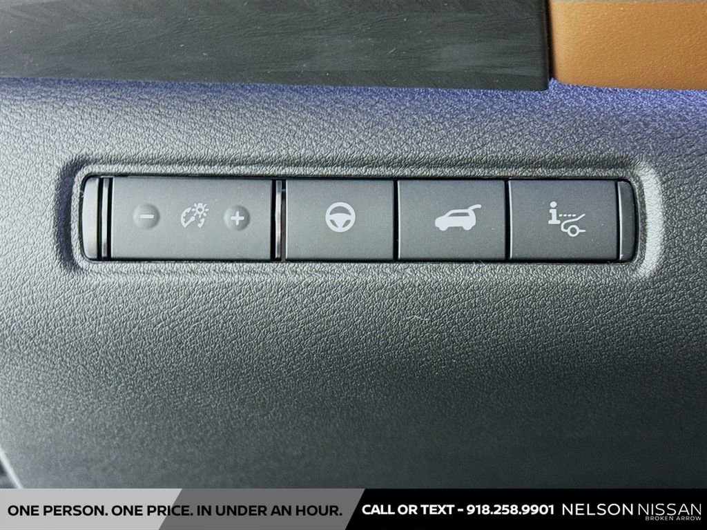 New 2026 Nissan Pathfinder Platinum w/ Cargo Package AWD/4WD image 10