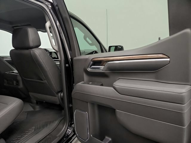 Used 2026 Chevrolet Silverado 1500 LT Trail Boss w/ LT Trail Boss Premium Package AWD/4WD image 28