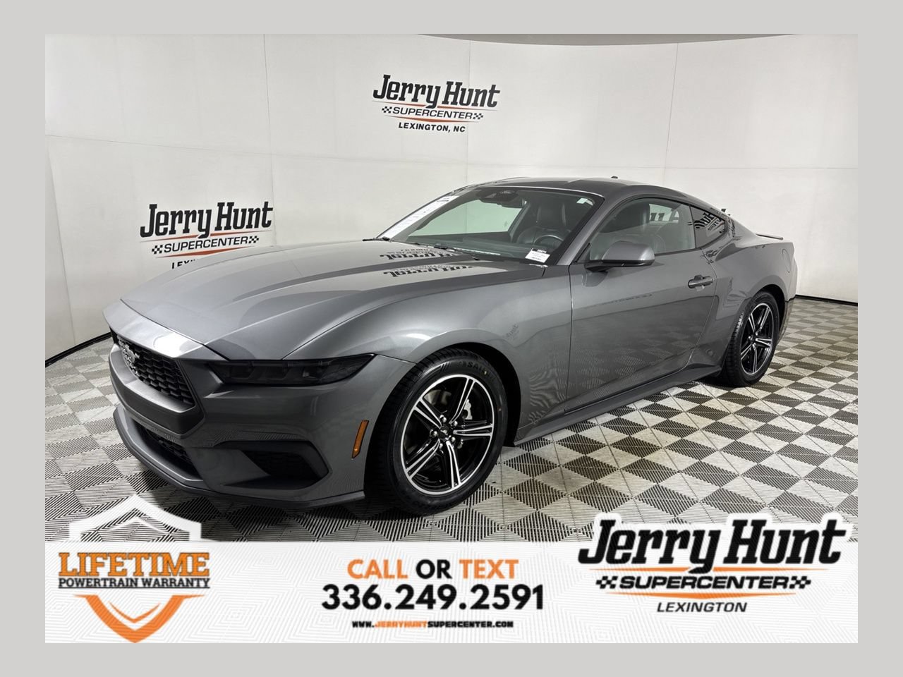 Used 2025 Ford Mustang Premium RWD image 1