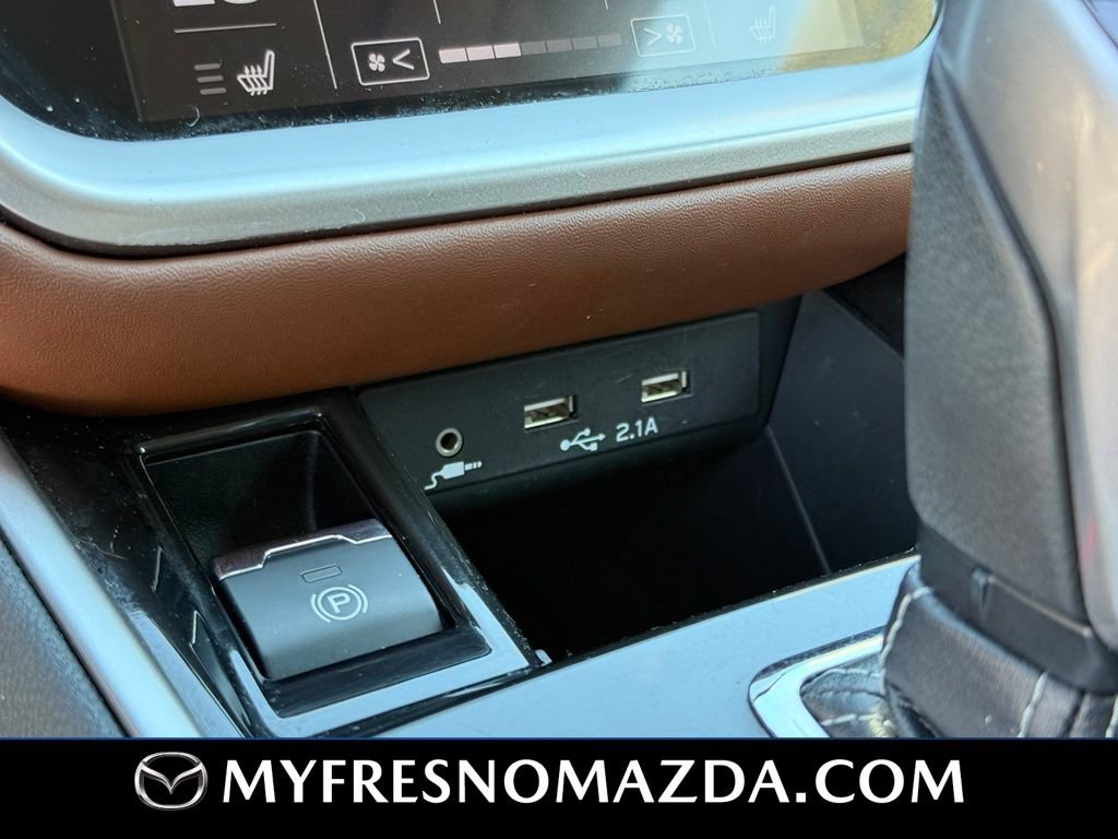 Used 2021 Subaru Outback Touring AWD/4WD image 28