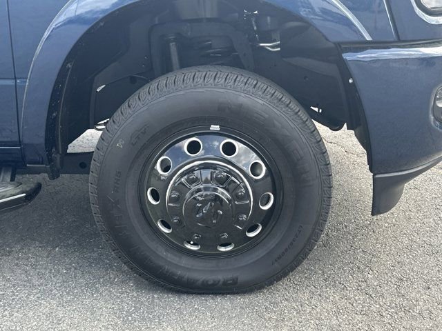 Used 2024 RAM 3500 Limited image 15