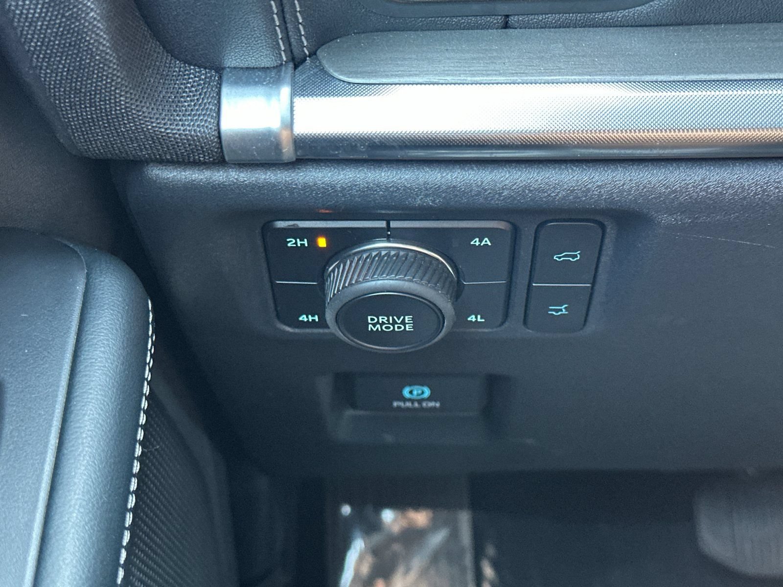 Certified 2025 Ford Expedition Platinum AWD/4WD image 28