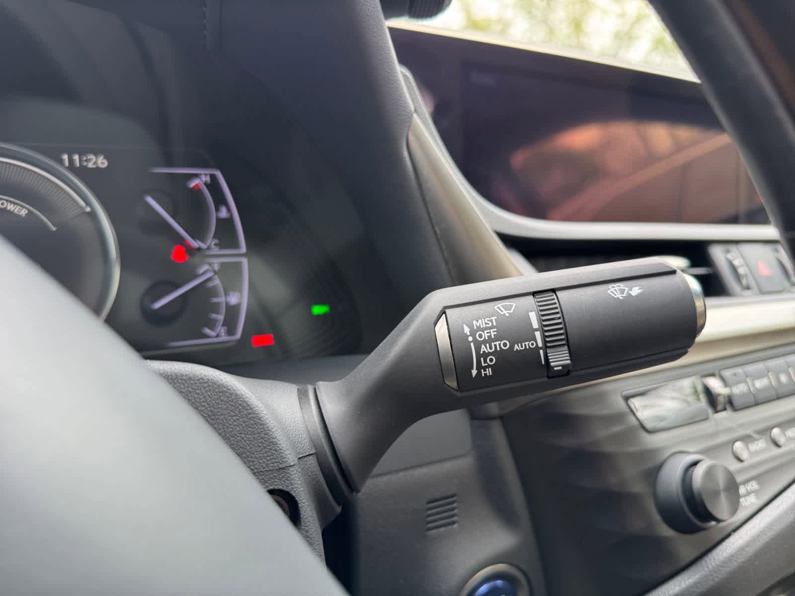 Used 2019 Lexus ES 300h FWD image 19