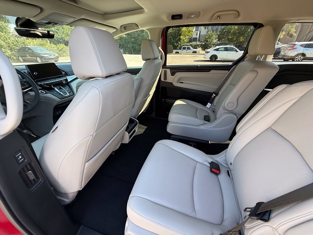 Used 2026 Honda Odyssey EX-L image 27