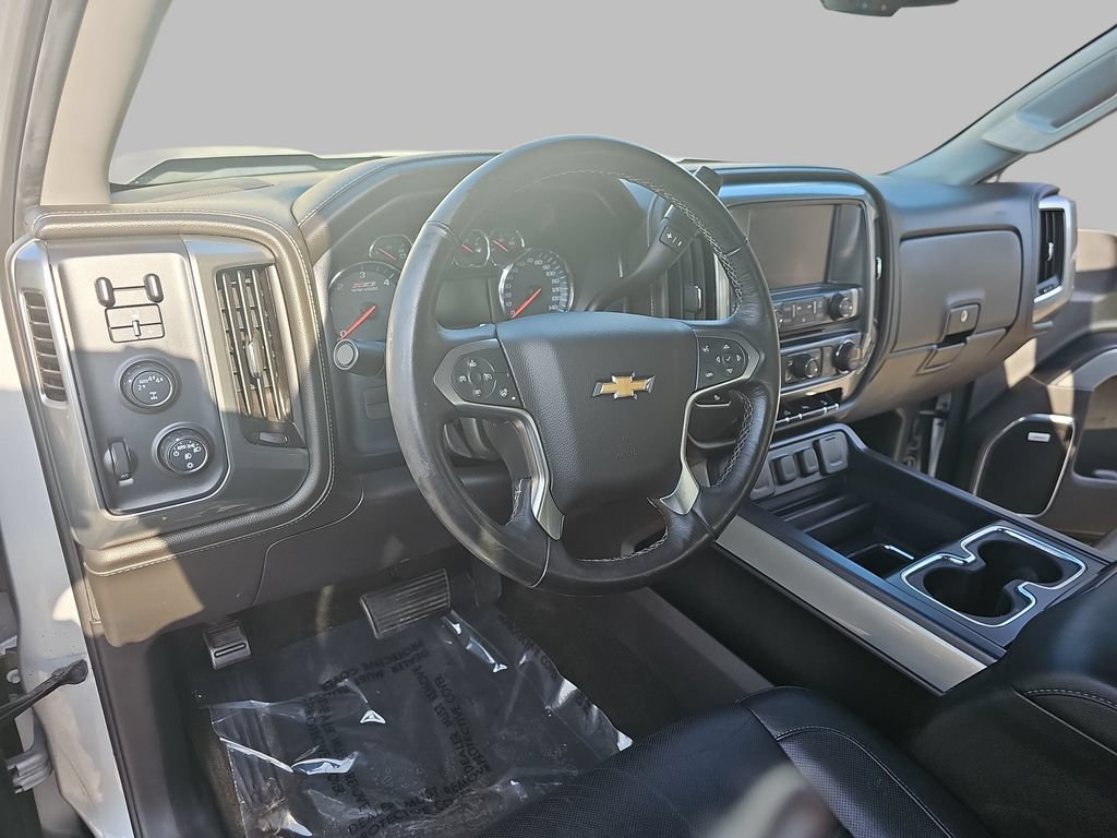 Used 2018 Chevrolet Silverado 1500 LTZ Z71 w/ LTZ Plus Package AWD/4WD image 19