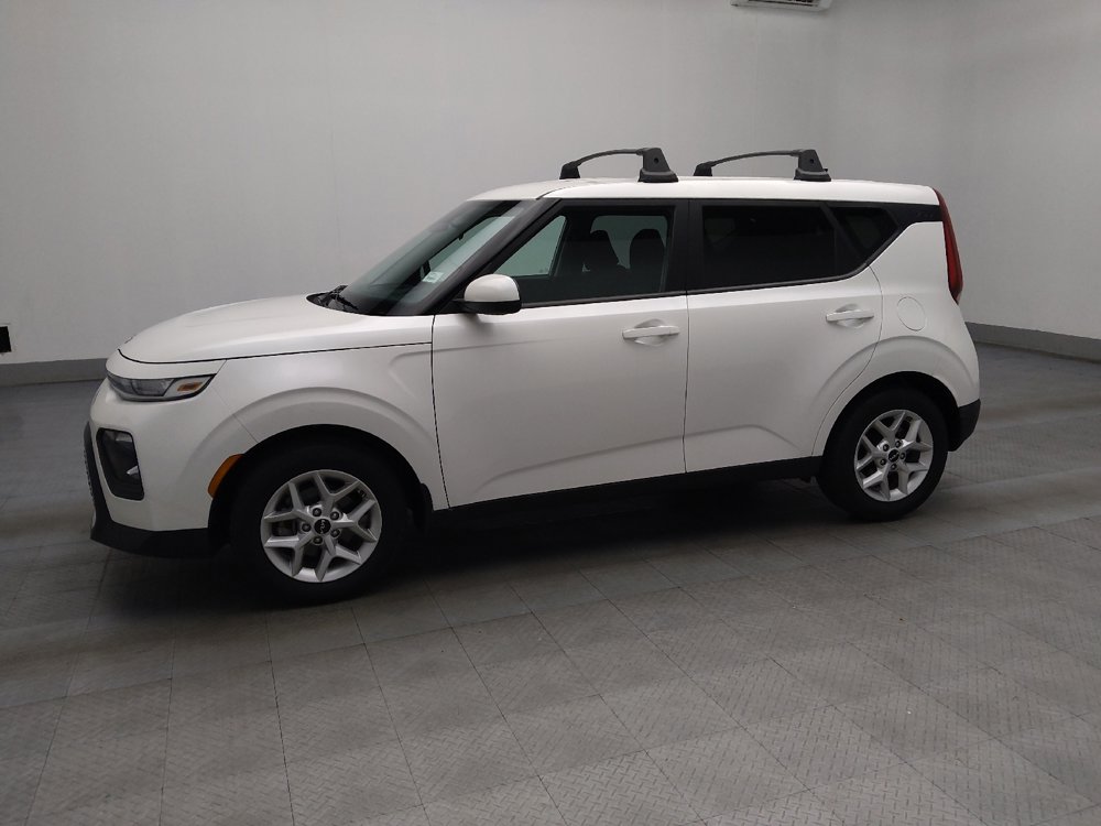 Used 2022 Kia Soul LX w/ Technology Package image 2