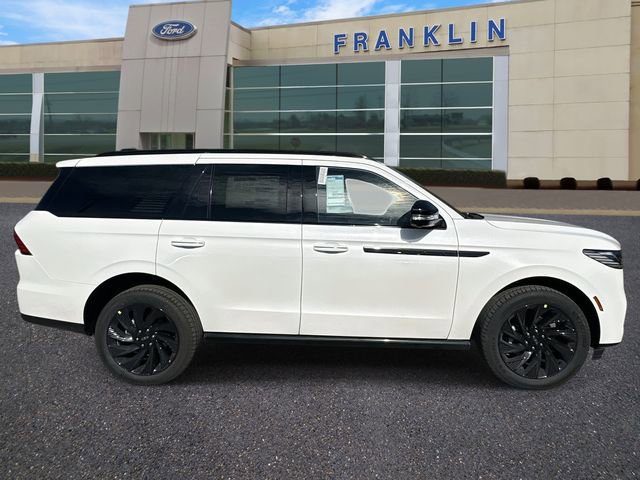 New 2025 Lincoln Navigator Reserve w/ Jet Appearance Package image 8