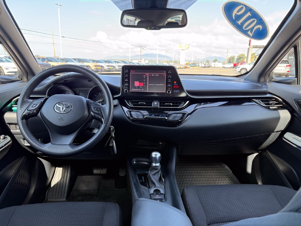 Used 2019 Toyota C-HR LE FWD image 19