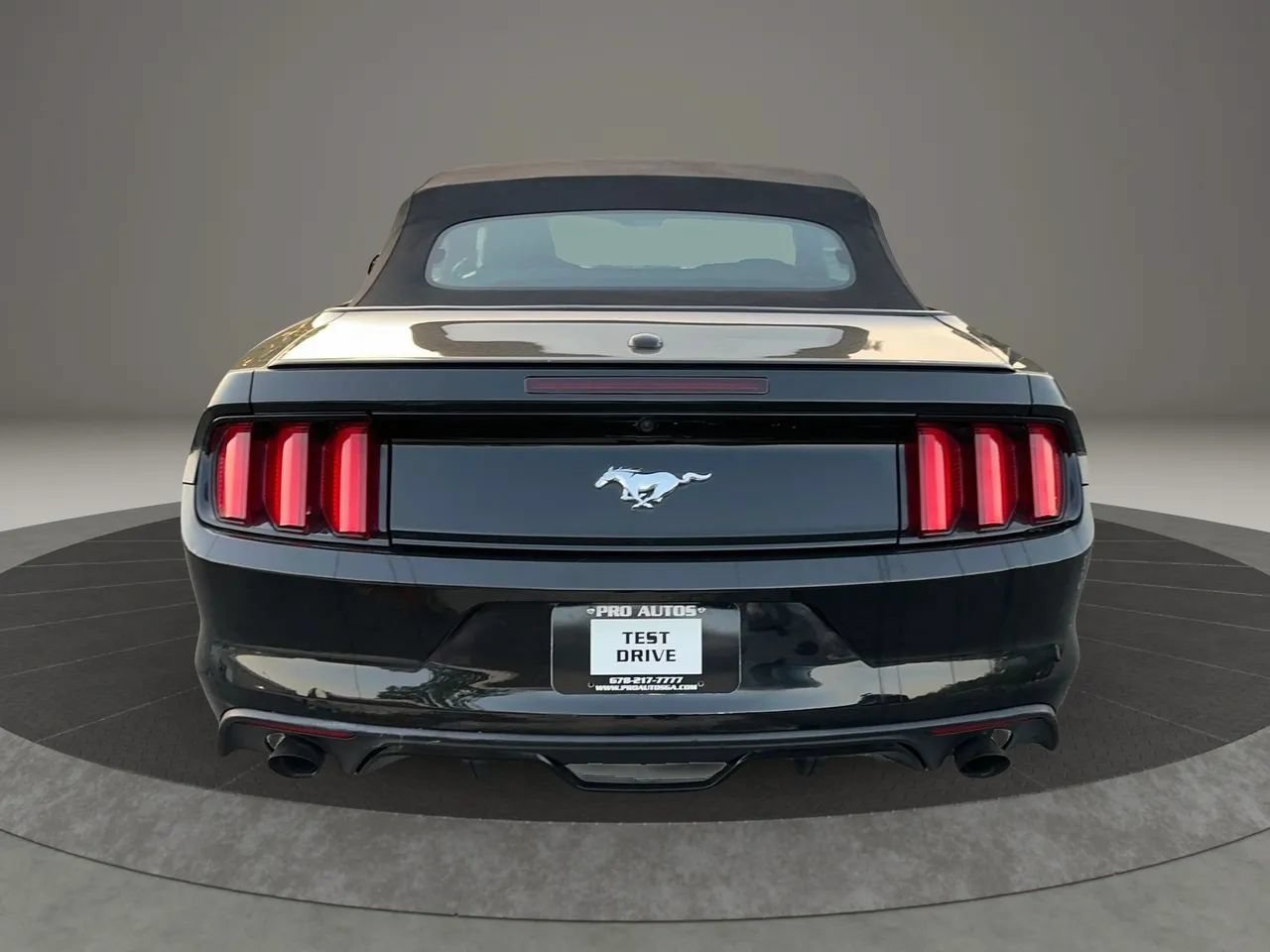 Used 2015 Ford Mustang Premium RWD image 6